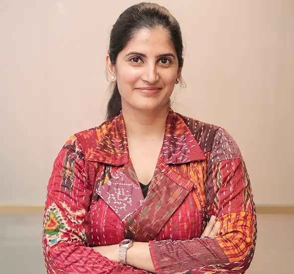 Dr-Maalavika